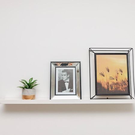 וינה Beautiful 2-Bedroom Apartment Near Schoenbrunn מראה חיצוני תמונה