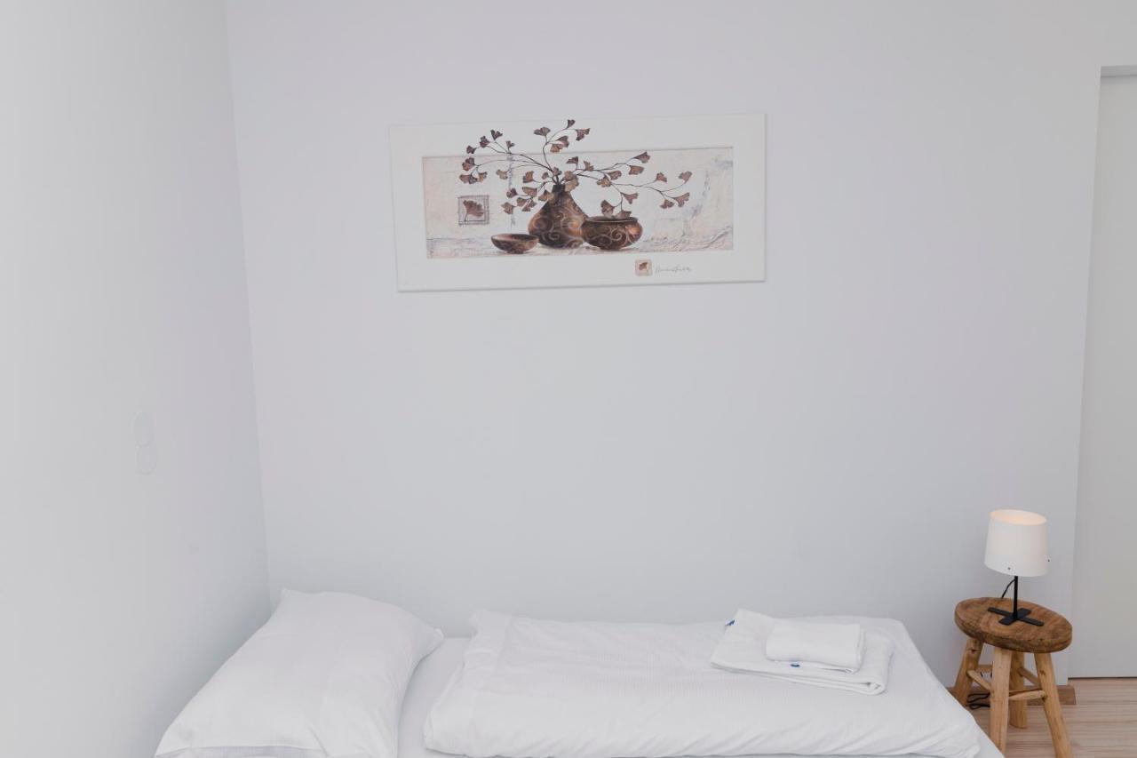וינה Beautiful 2-Bedroom Apartment Near Schoenbrunn מראה חיצוני תמונה