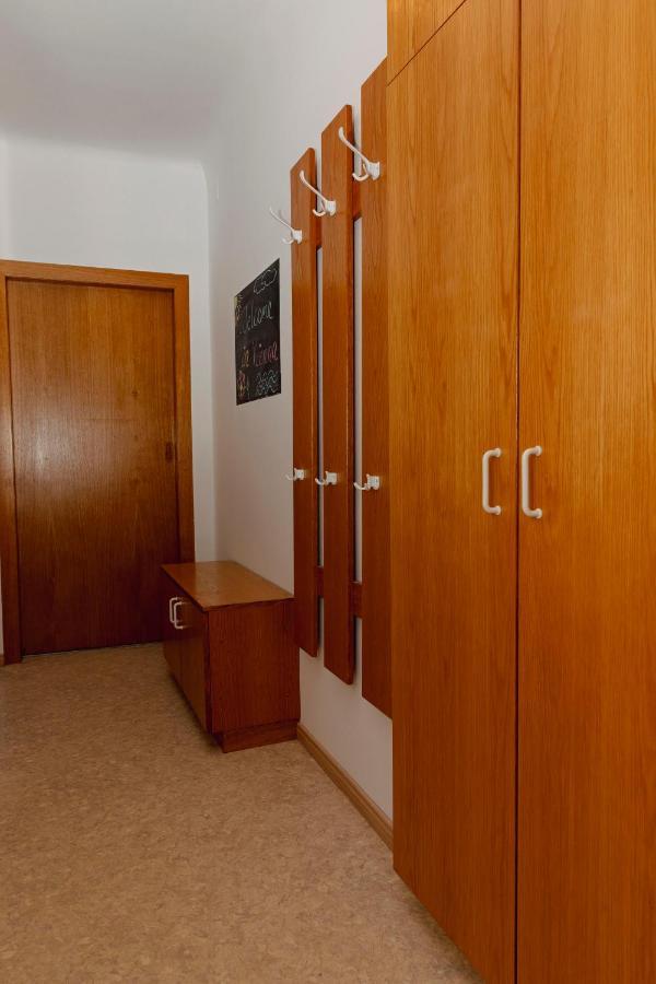 וינה Beautiful 2-Bedroom Apartment Near Schoenbrunn מראה חיצוני תמונה