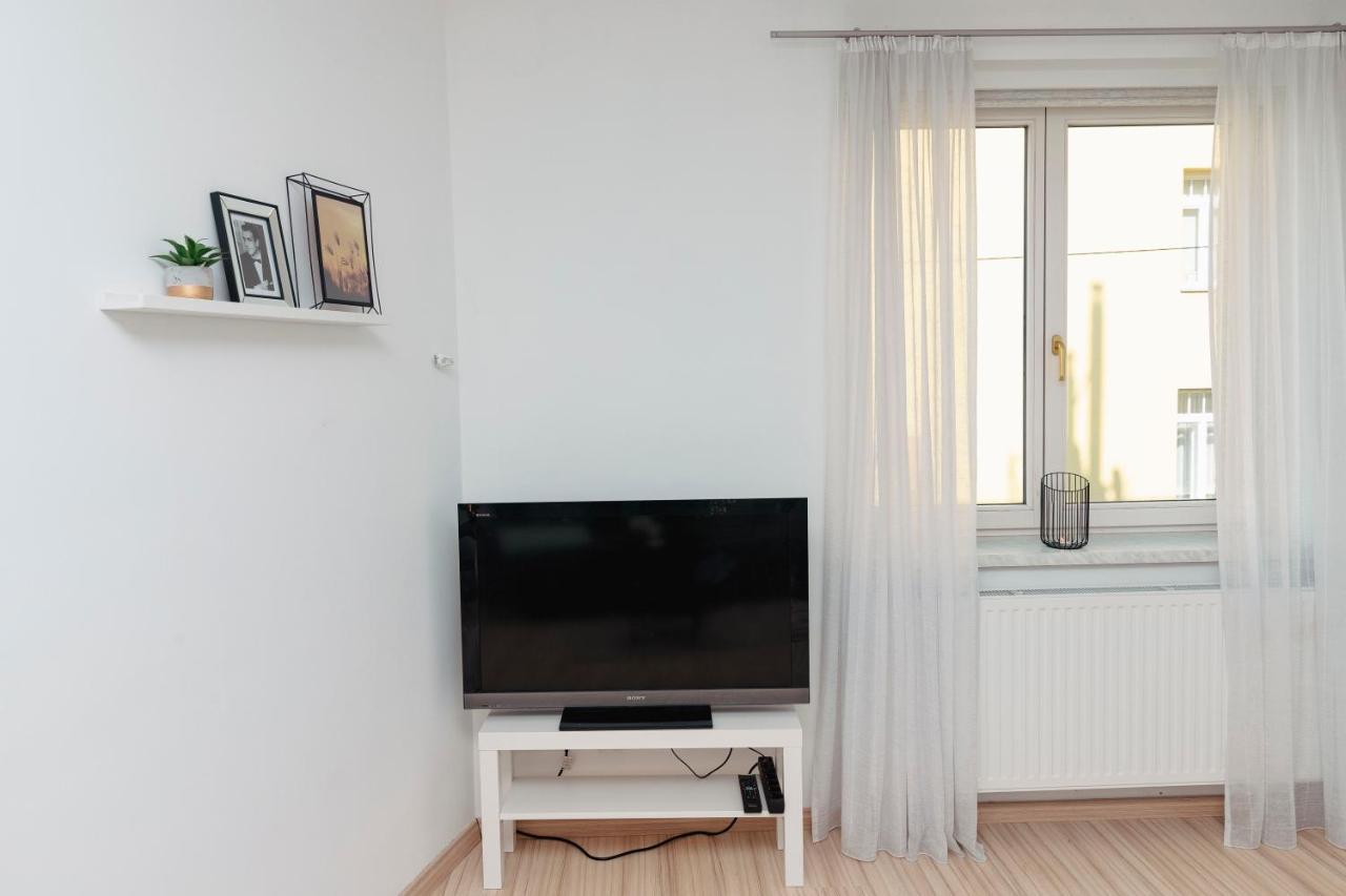 וינה Beautiful 2-Bedroom Apartment Near Schoenbrunn מראה חיצוני תמונה